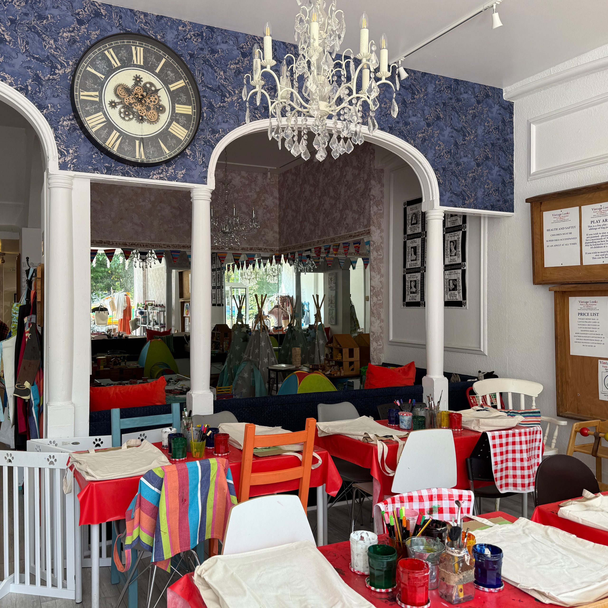 image of Vintage Looks Worthing Shop exterior